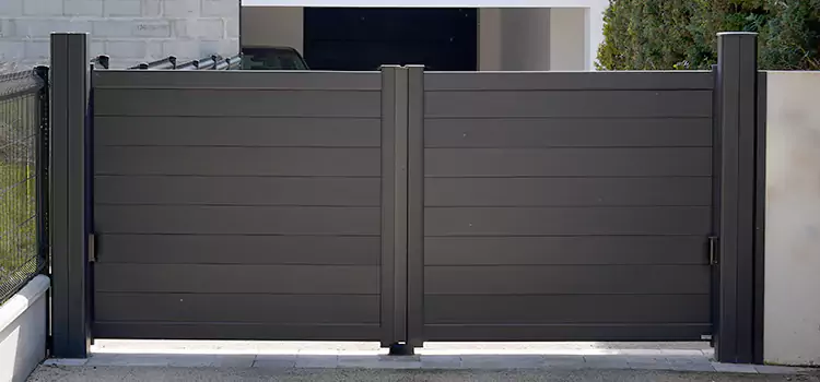Common Residential Gate Issues We Resolve in Schaumburg, IL